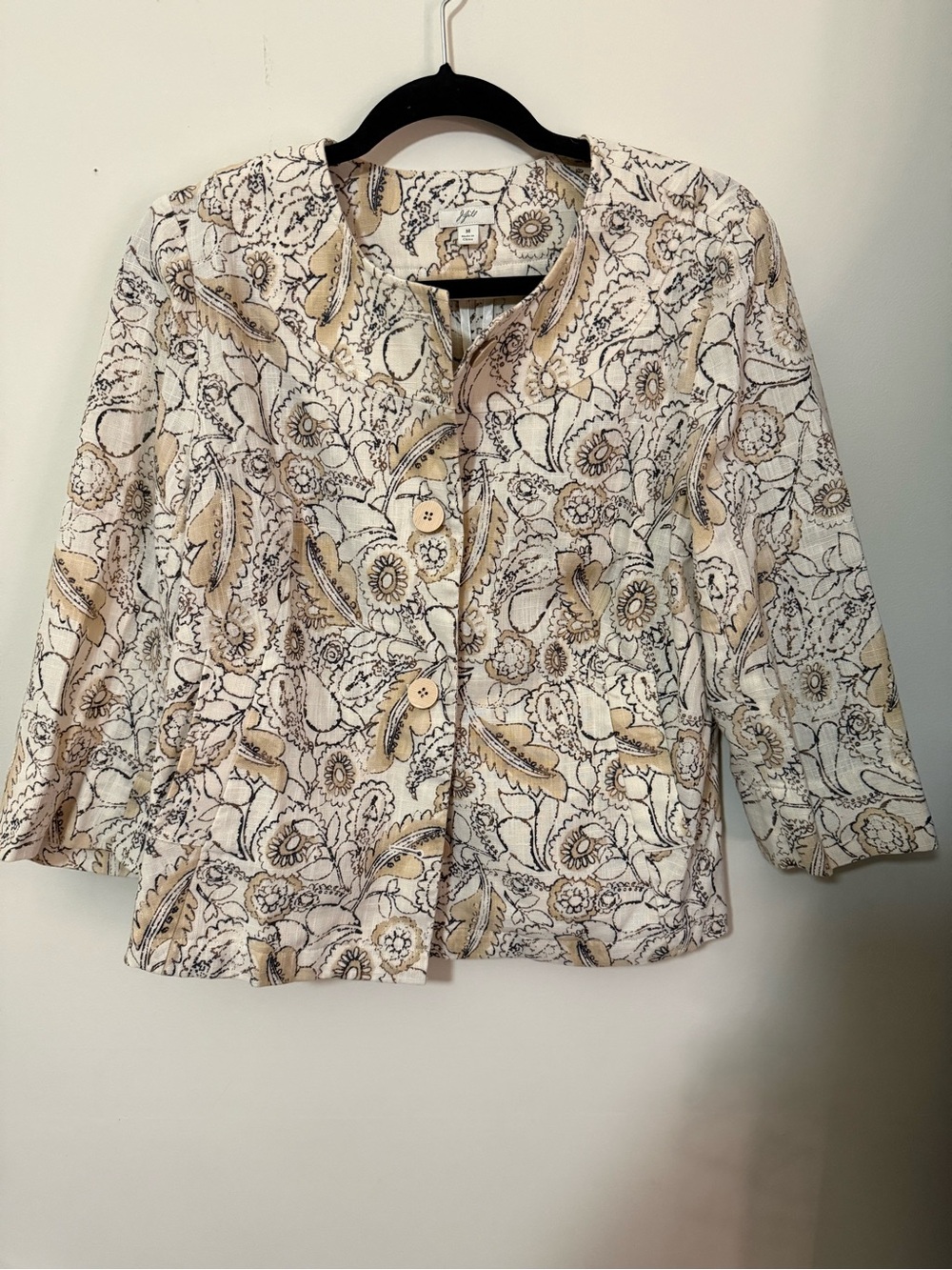 J. Jill Cream and Tan Floral Button-Front Shirt Jacket